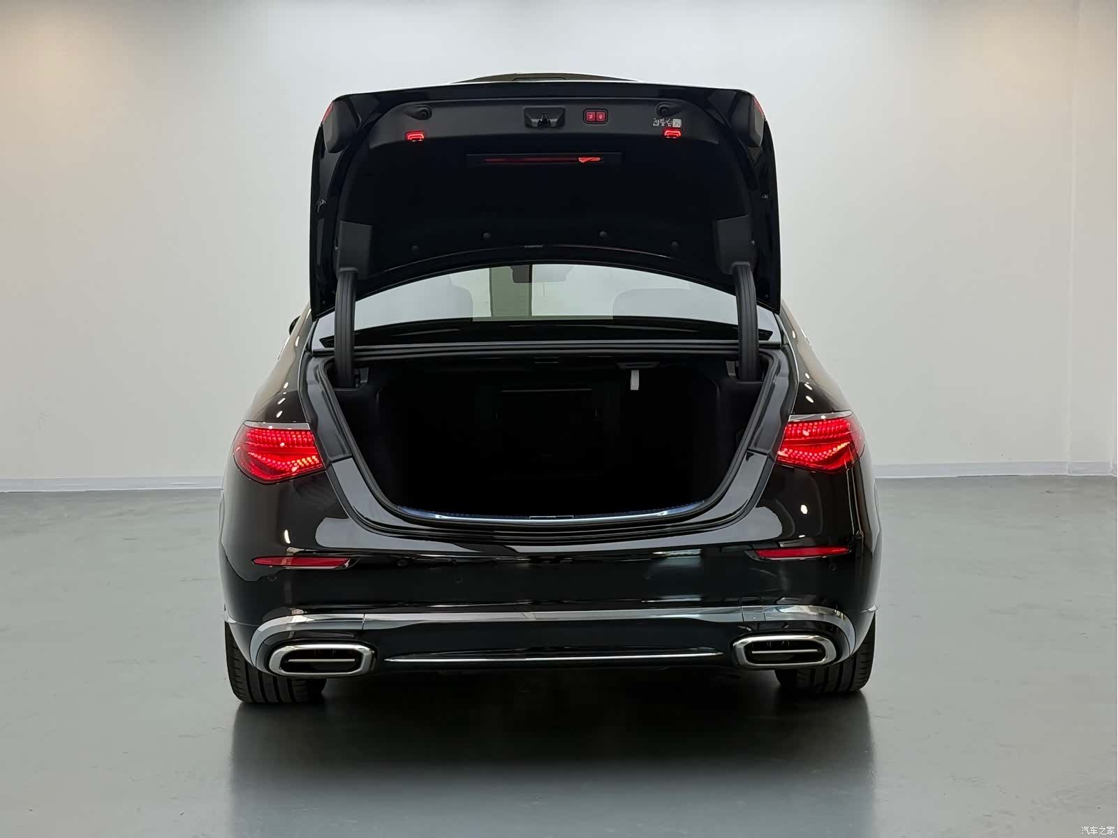 Maybach S-Class, 2023 19