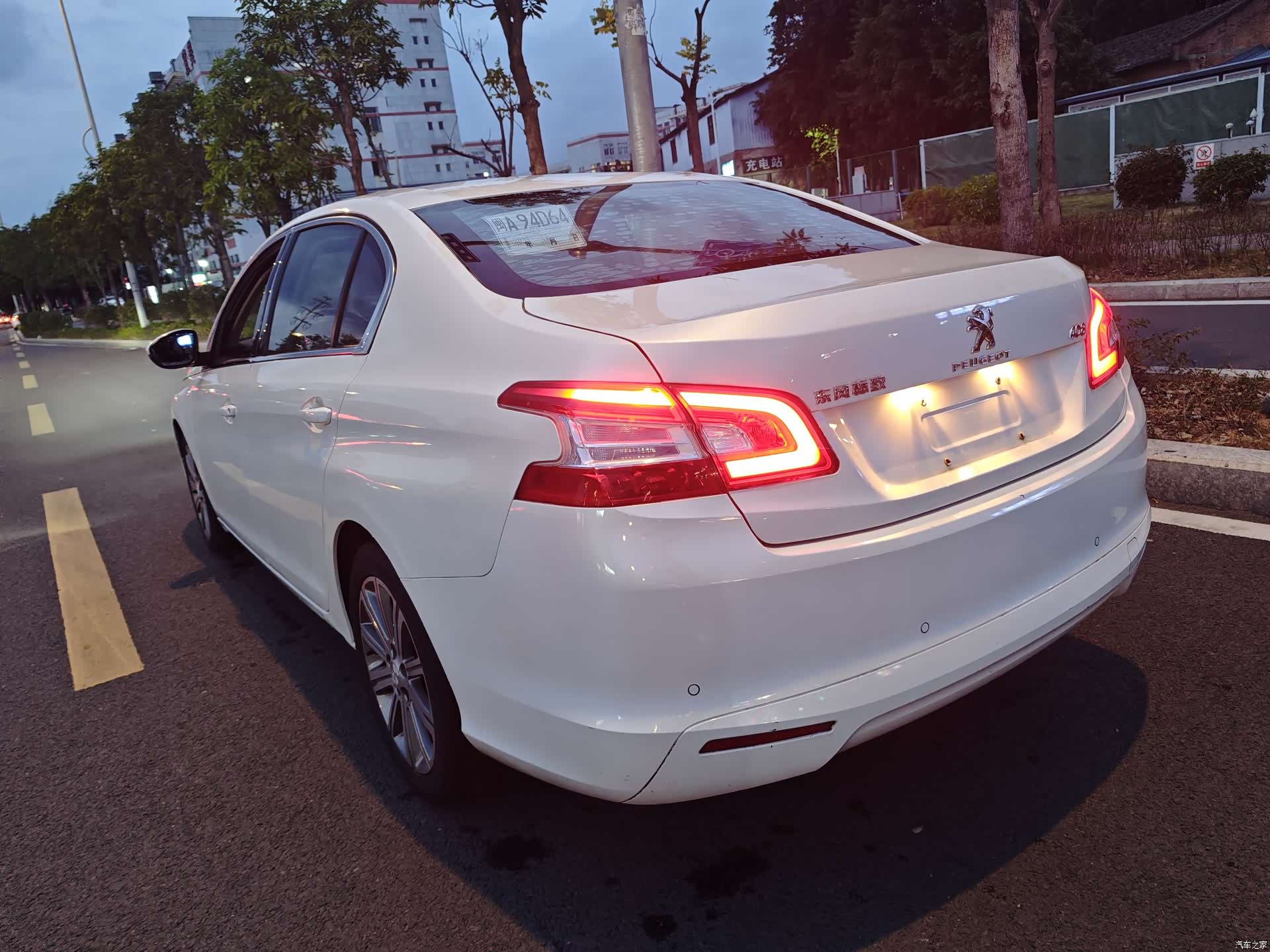 Peugeot 408, 2018 17