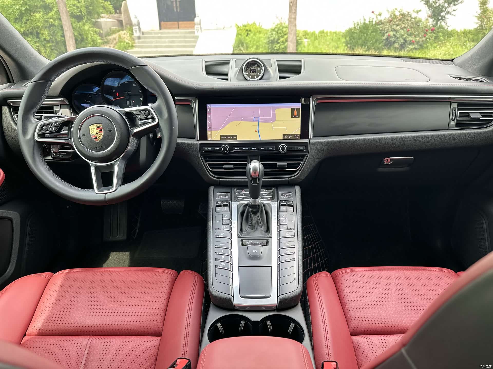 Porsche Macan, 2021 9