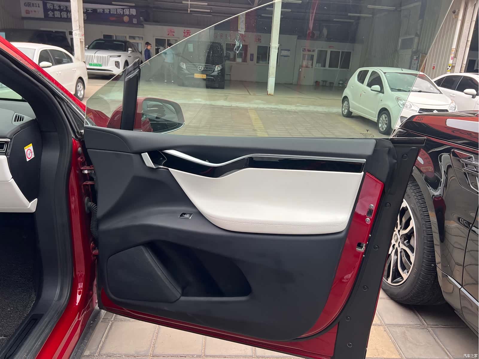 Tesla Model X, 2017 20