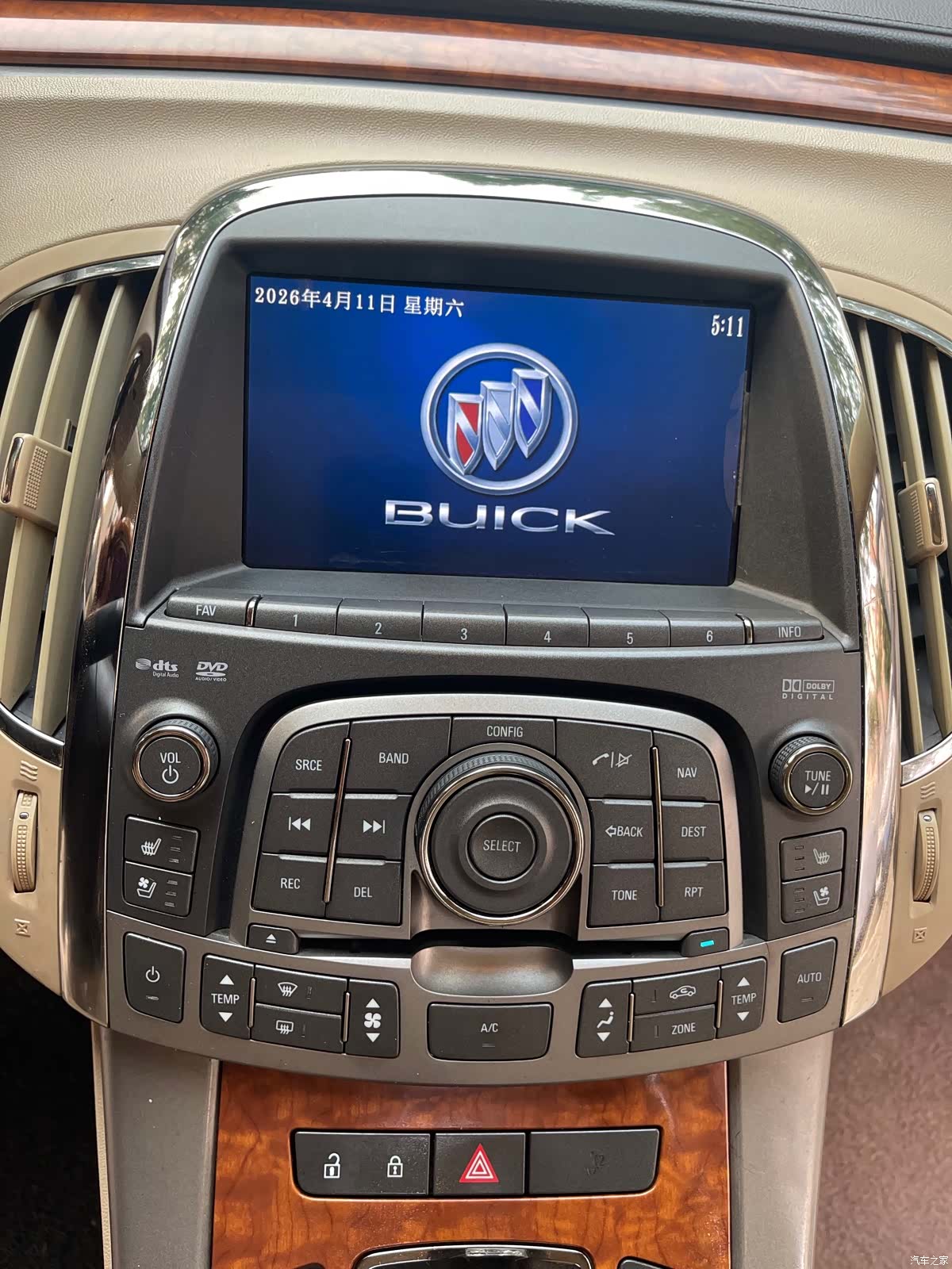 Buick LaCrosse, 2013 13