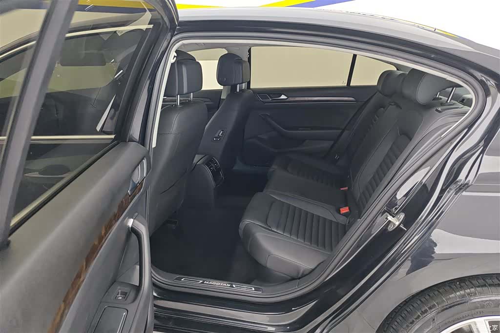 Volkswagen Magotan, 2019 11