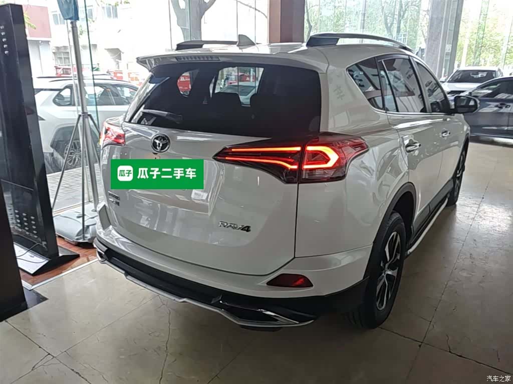 Toyota RAV4, 2017 7