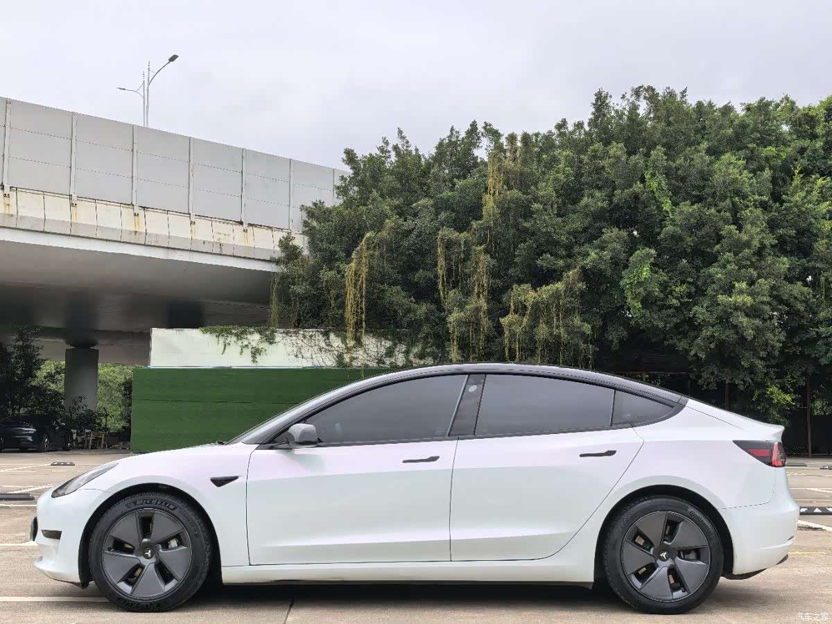 Tesla Model 3, 2022 4