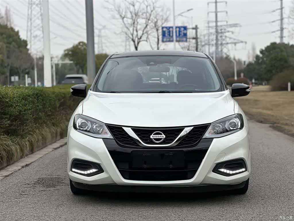 Nissan Tiida, 2021 3