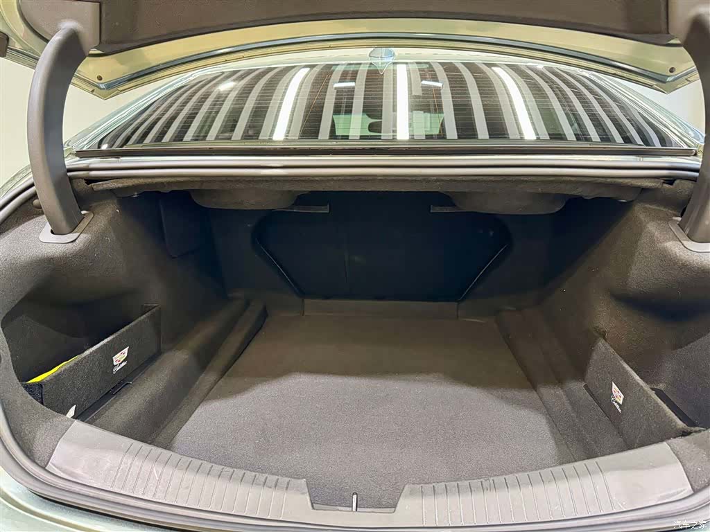 Cadillac CT5, 2023 12