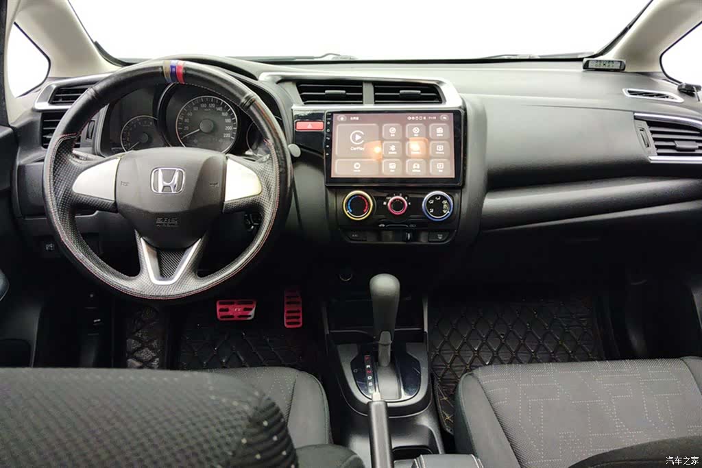 Honda Fit, 2017 12