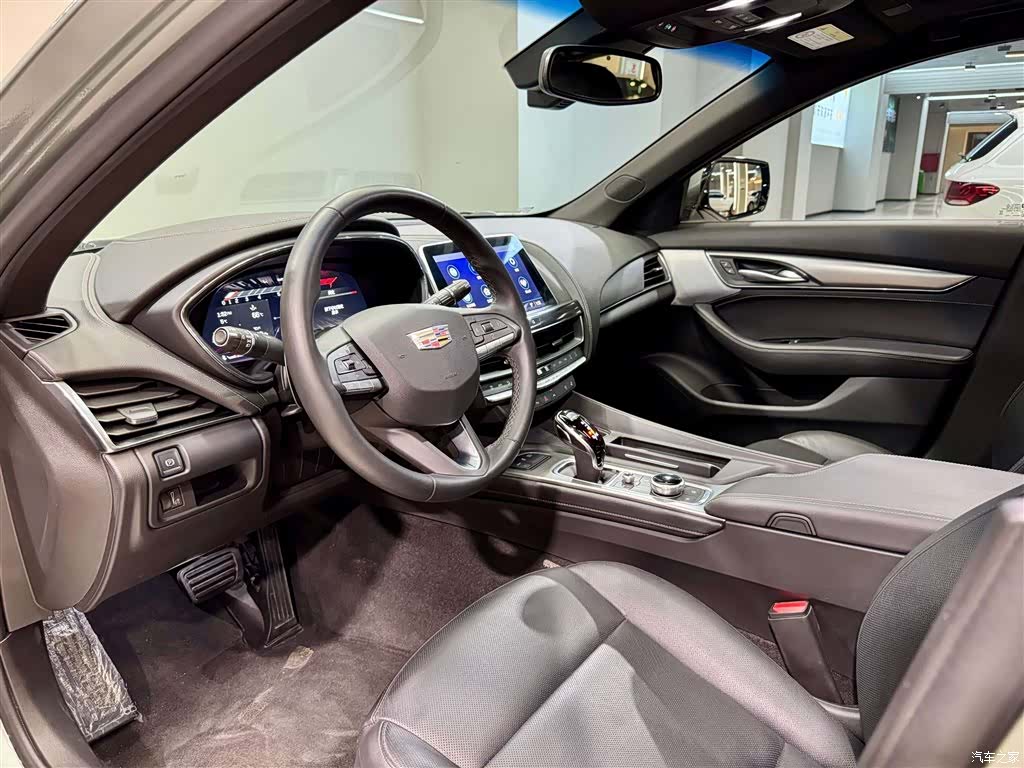 Cadillac CT5, 2023 26