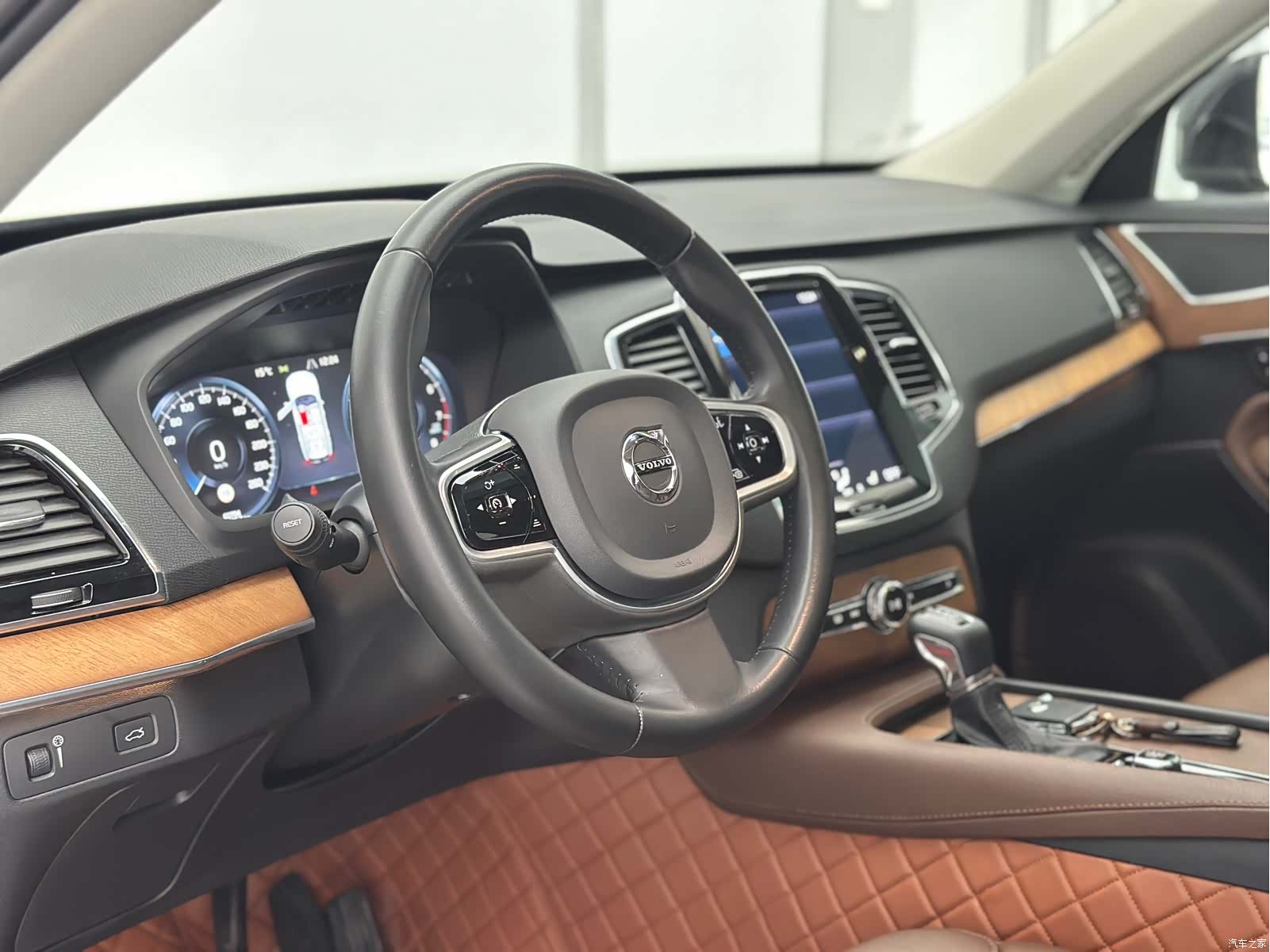 Volvo XC90, 2020 15