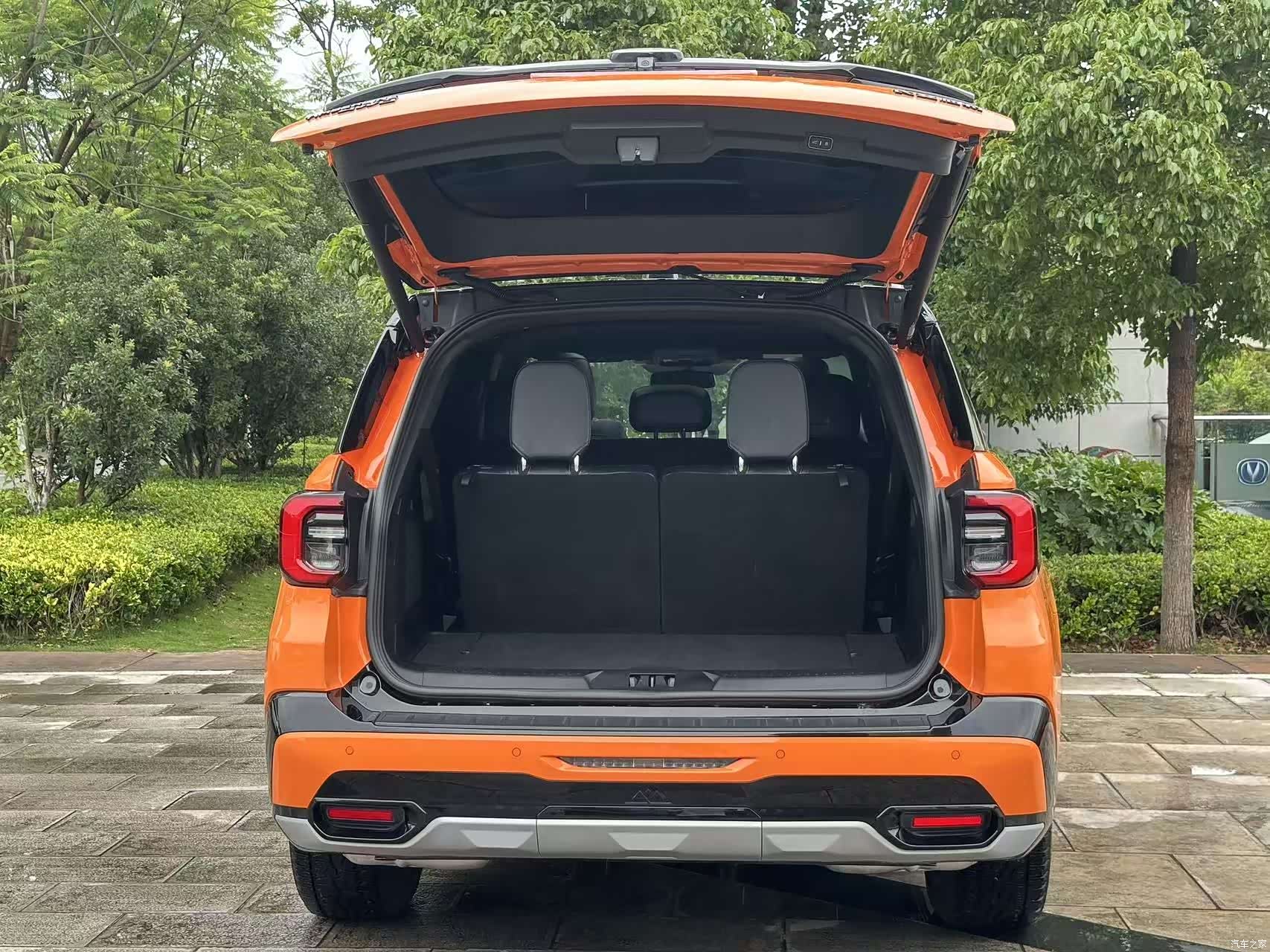 Ford Explorer, 2024 25