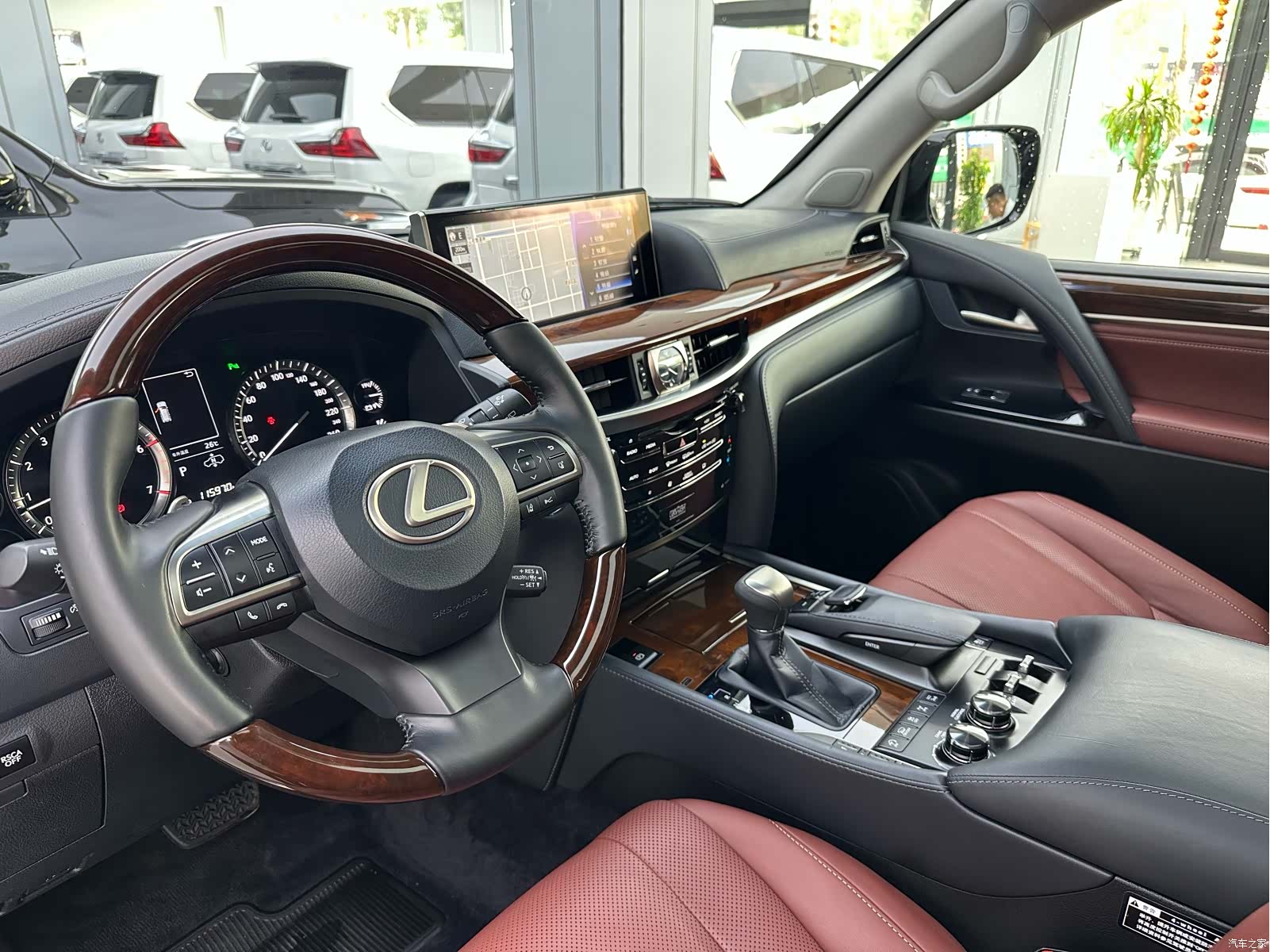 Lexus LX, 2018 15