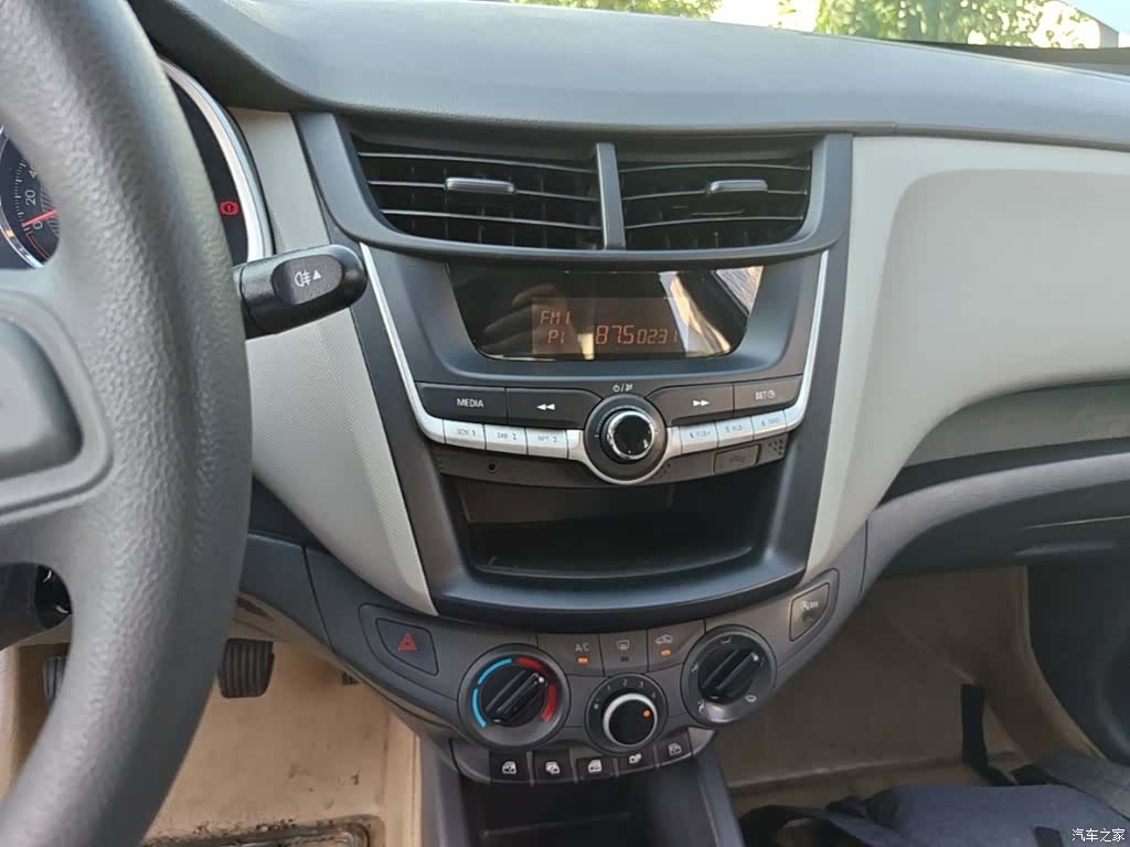 Chevrolet 3, 2015 13