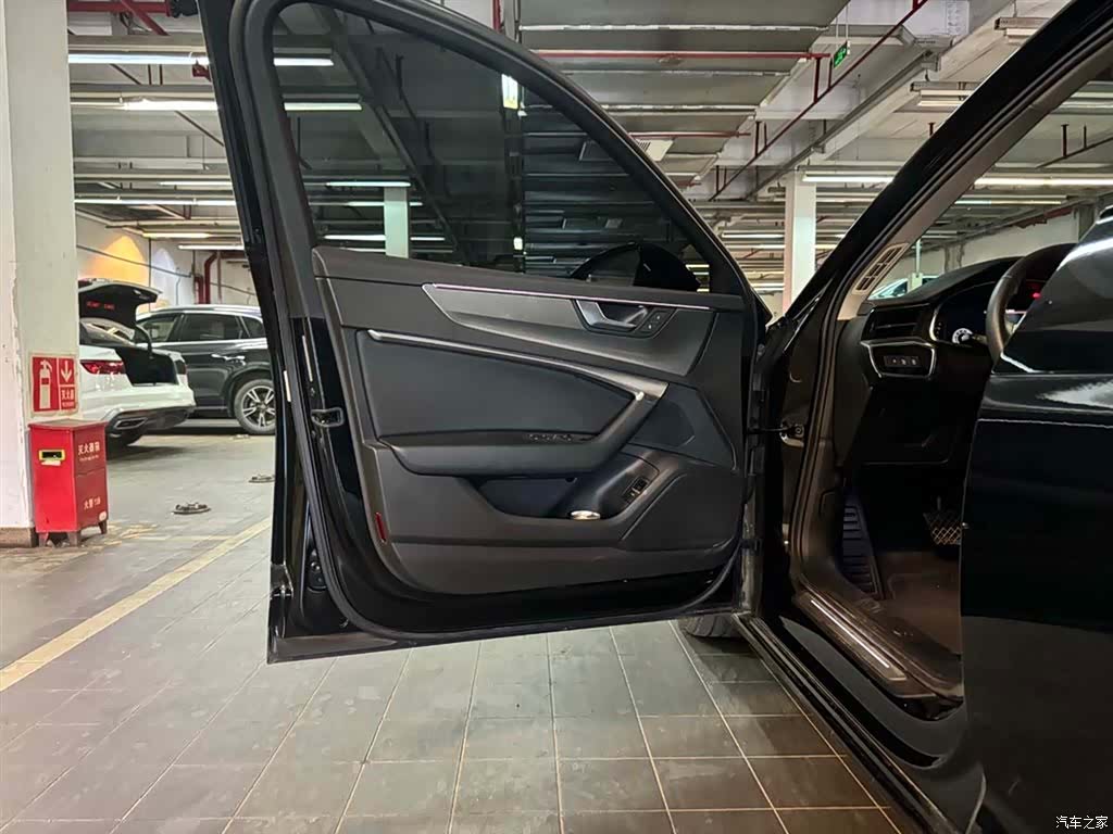 Audi A6L, 2021 9
