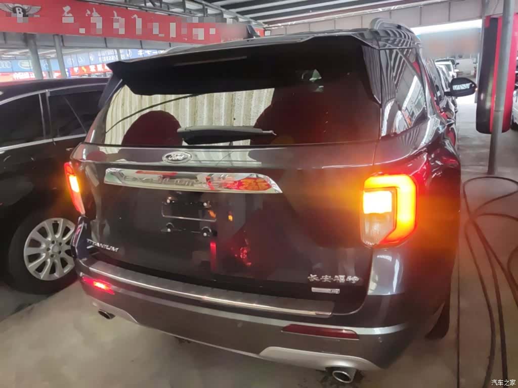 Ford Explorer, 2021 4