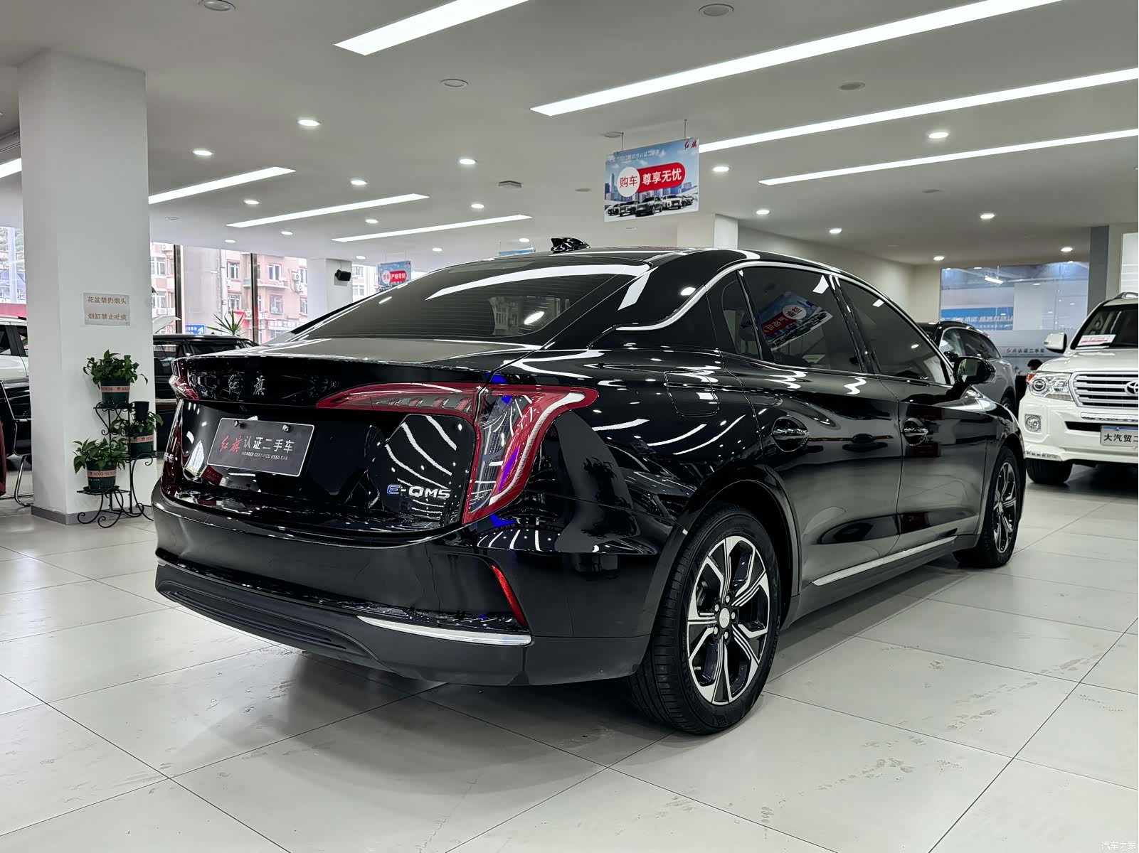 Hongqi QM5, 2023 10