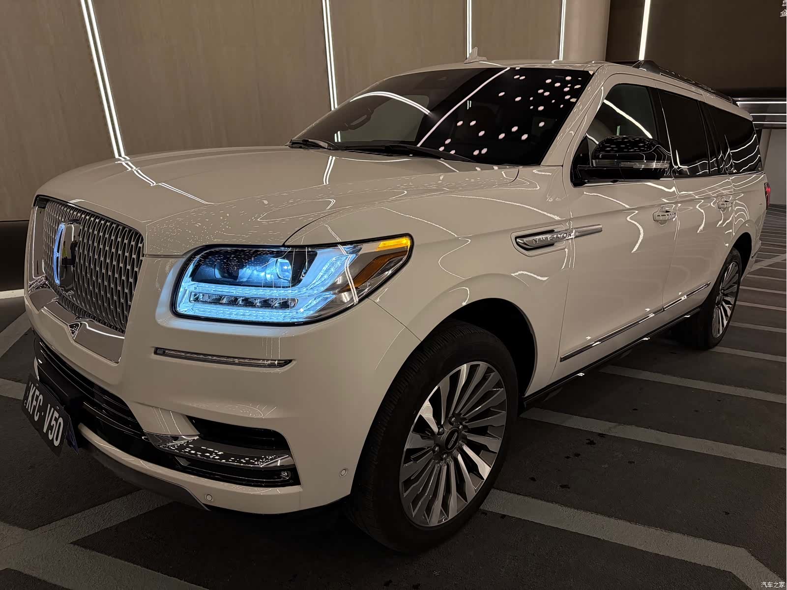 Lincoln Navigator