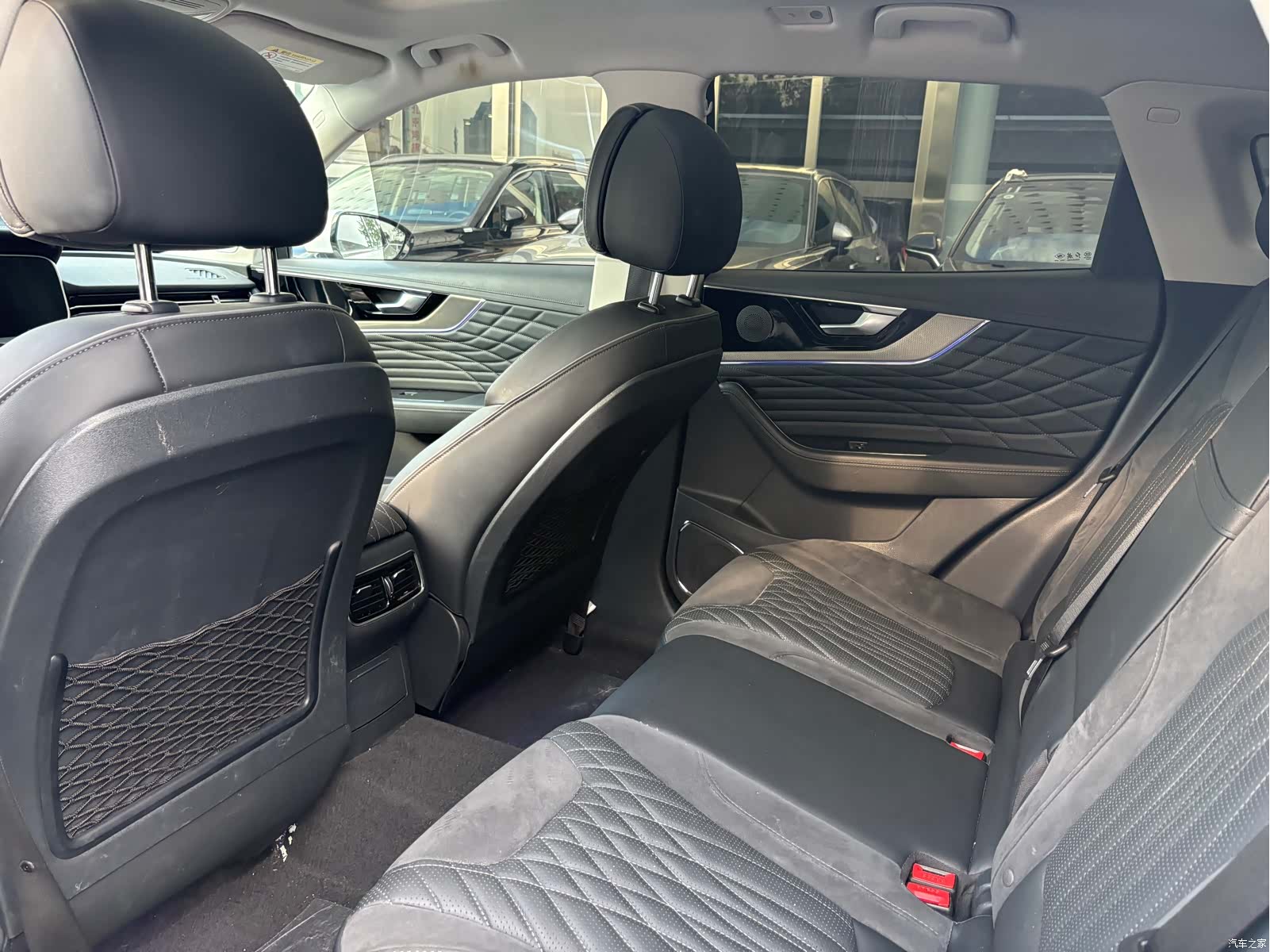Hongqi HS5, 2023 7