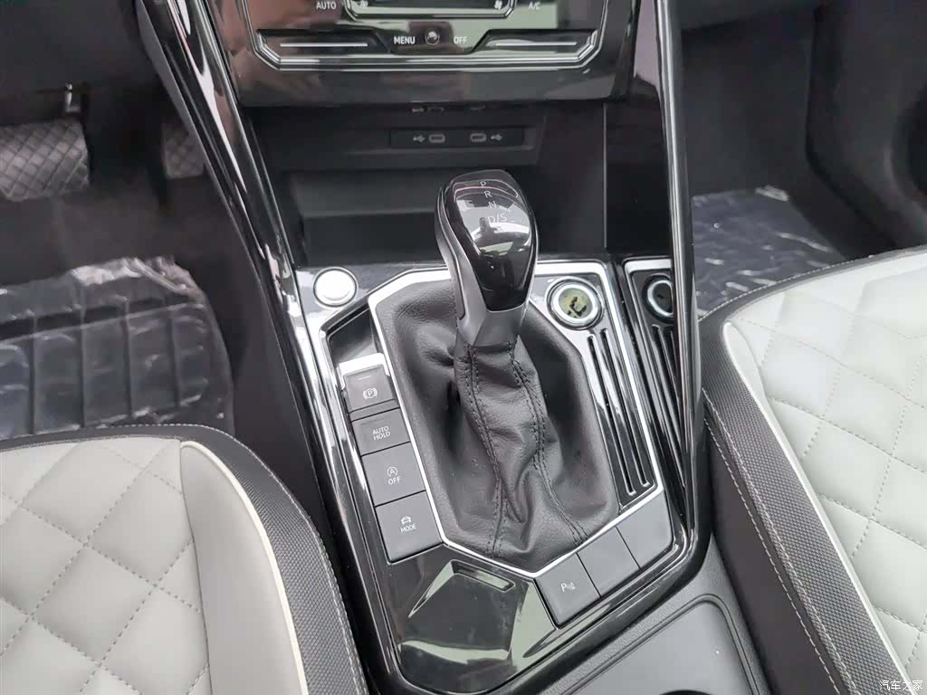 Volkswagen Tayron, 2022 13