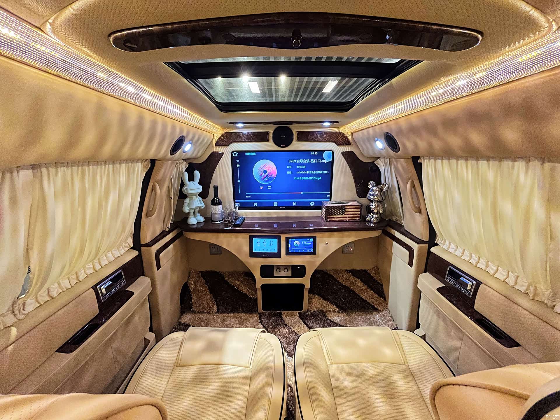 Lincoln Navigator, 2016 28