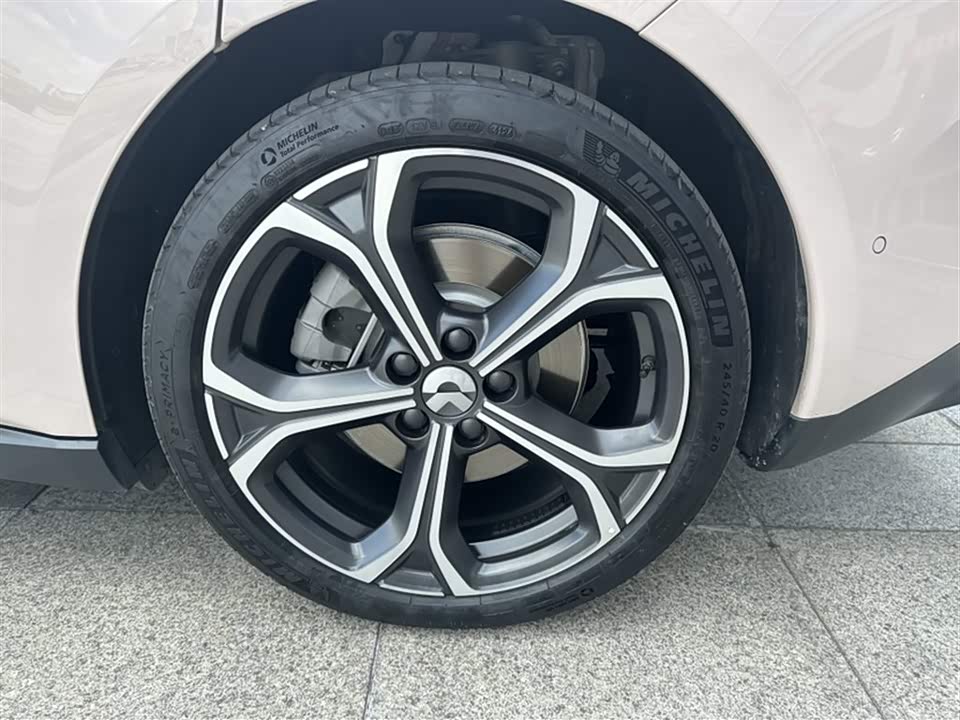 NIO ET5T