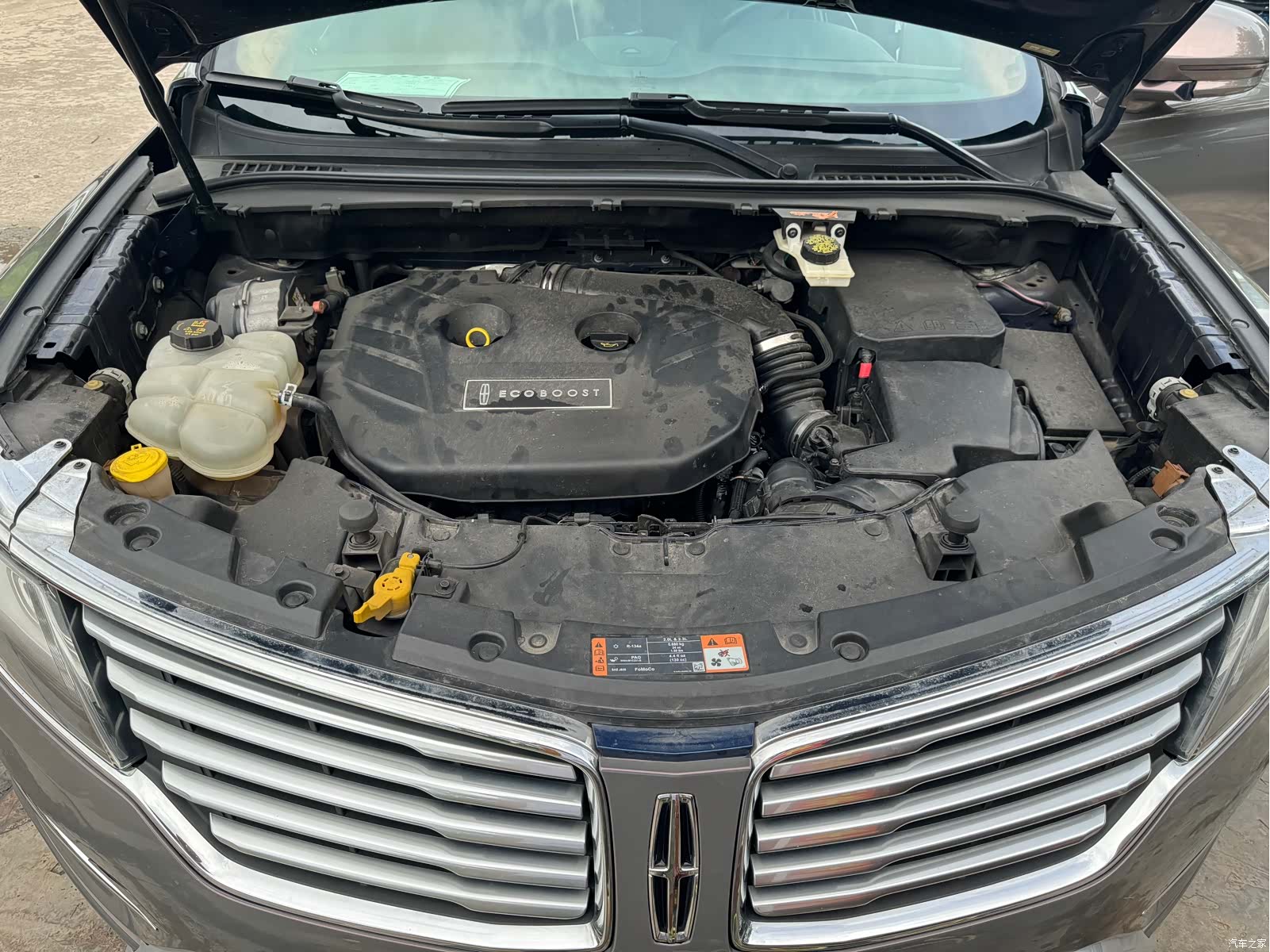 Lincoln MKC, 2016 16