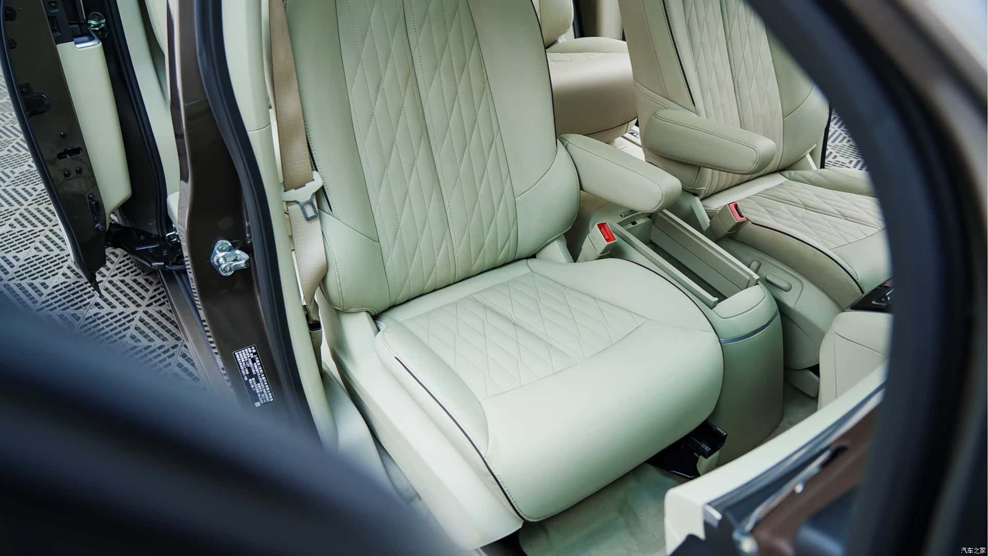 Buick GL8, 2021 14