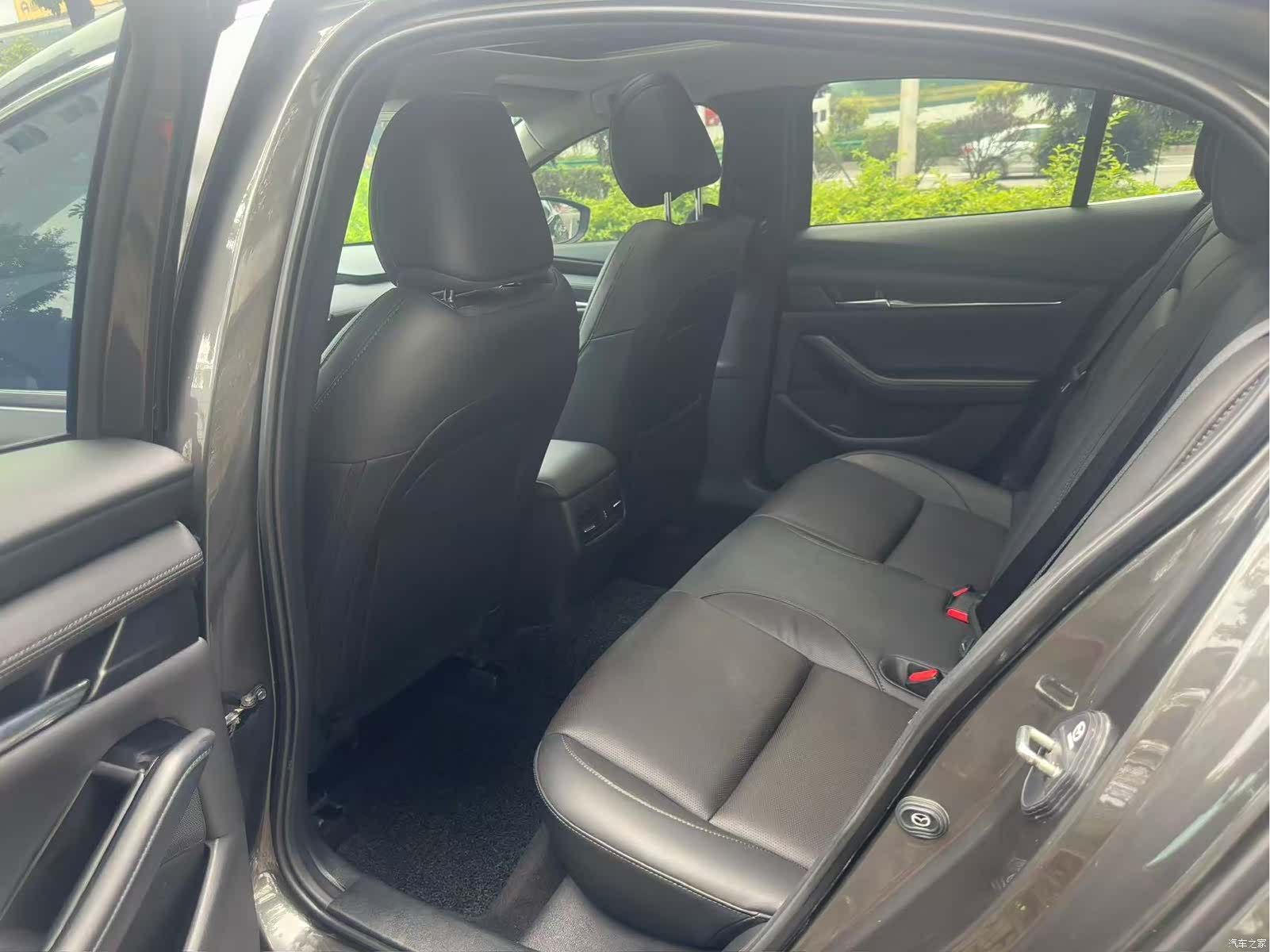 Mazda Mazda3, 2022 16