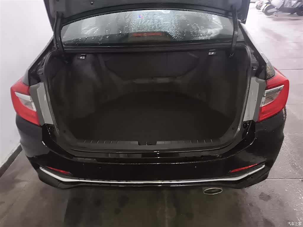 Honda Crider, 2016 15