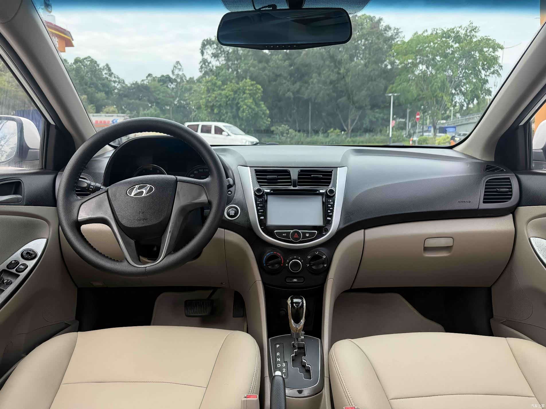 Hyundai GLX, 2014 19