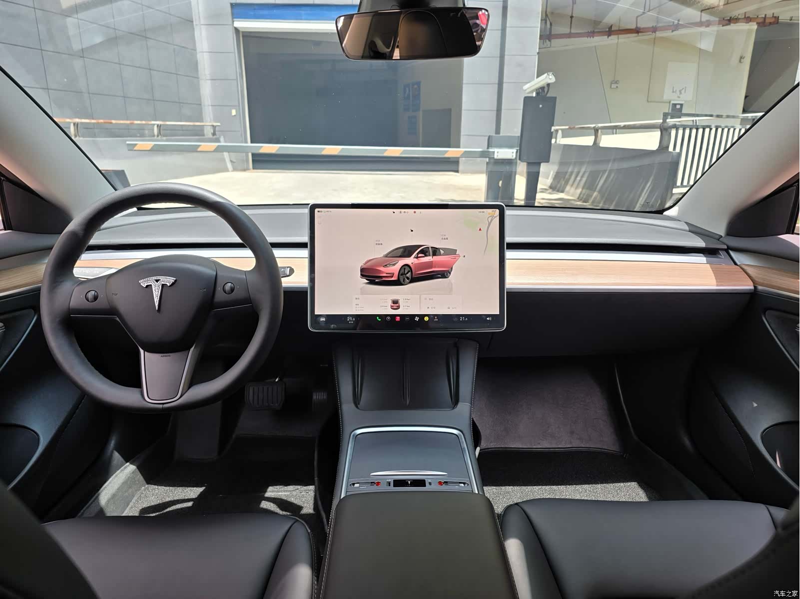 Tesla Model 3, 2023 12