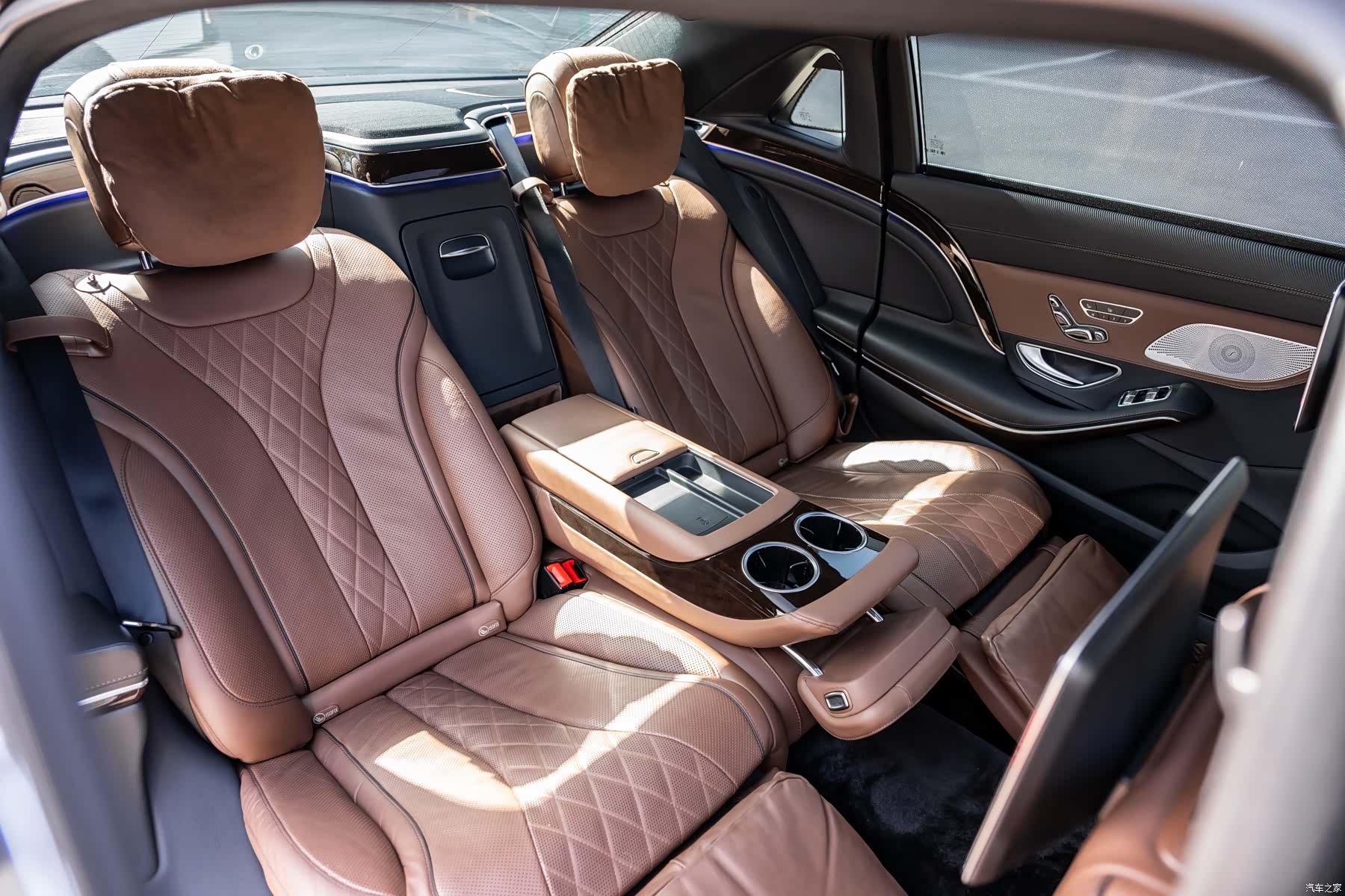 Maybach S-Class, 2019 7