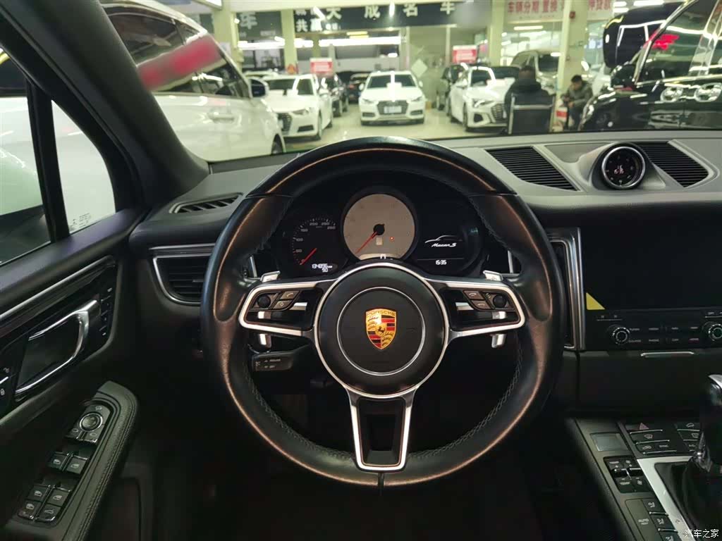 Porsche Macan, 2017 11