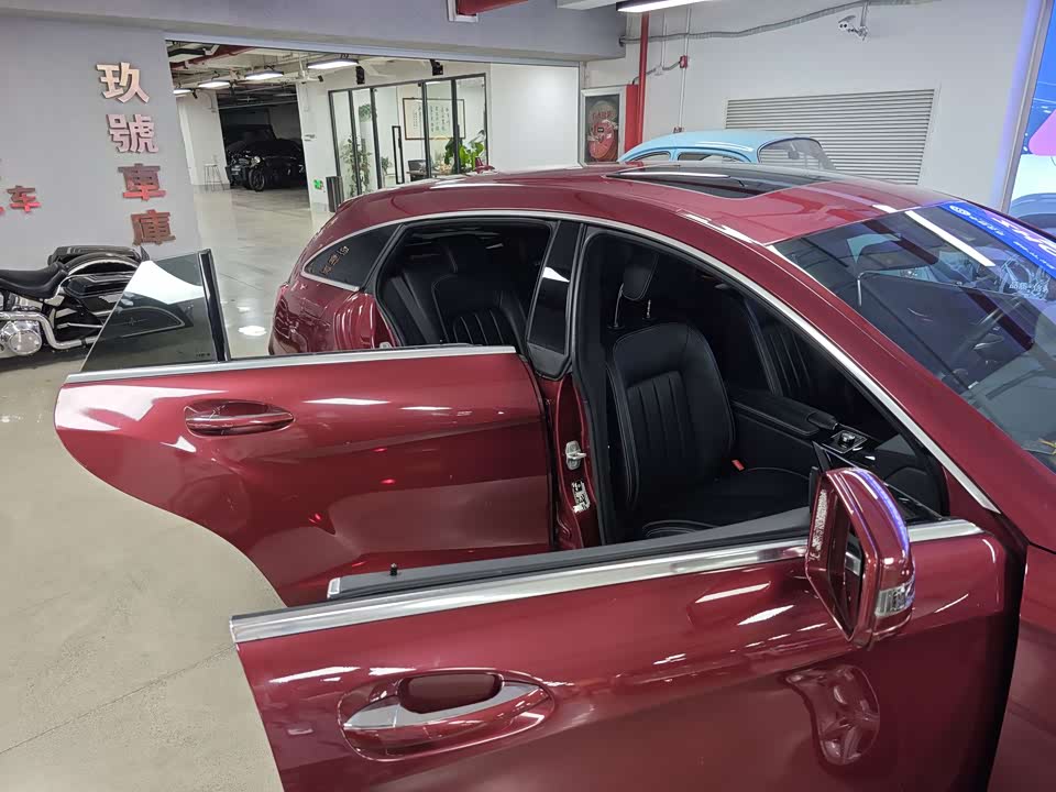 Mercedes-Benz CLS