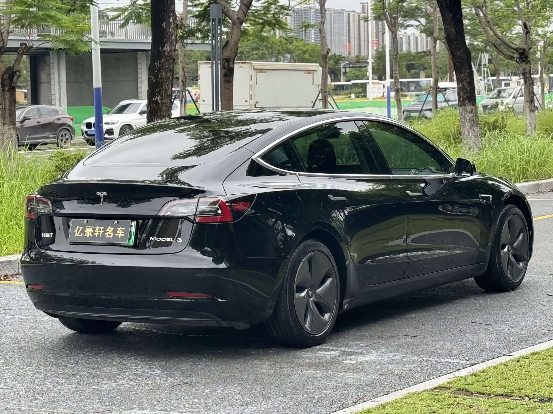 Tesla Model 3, 2020 все фото