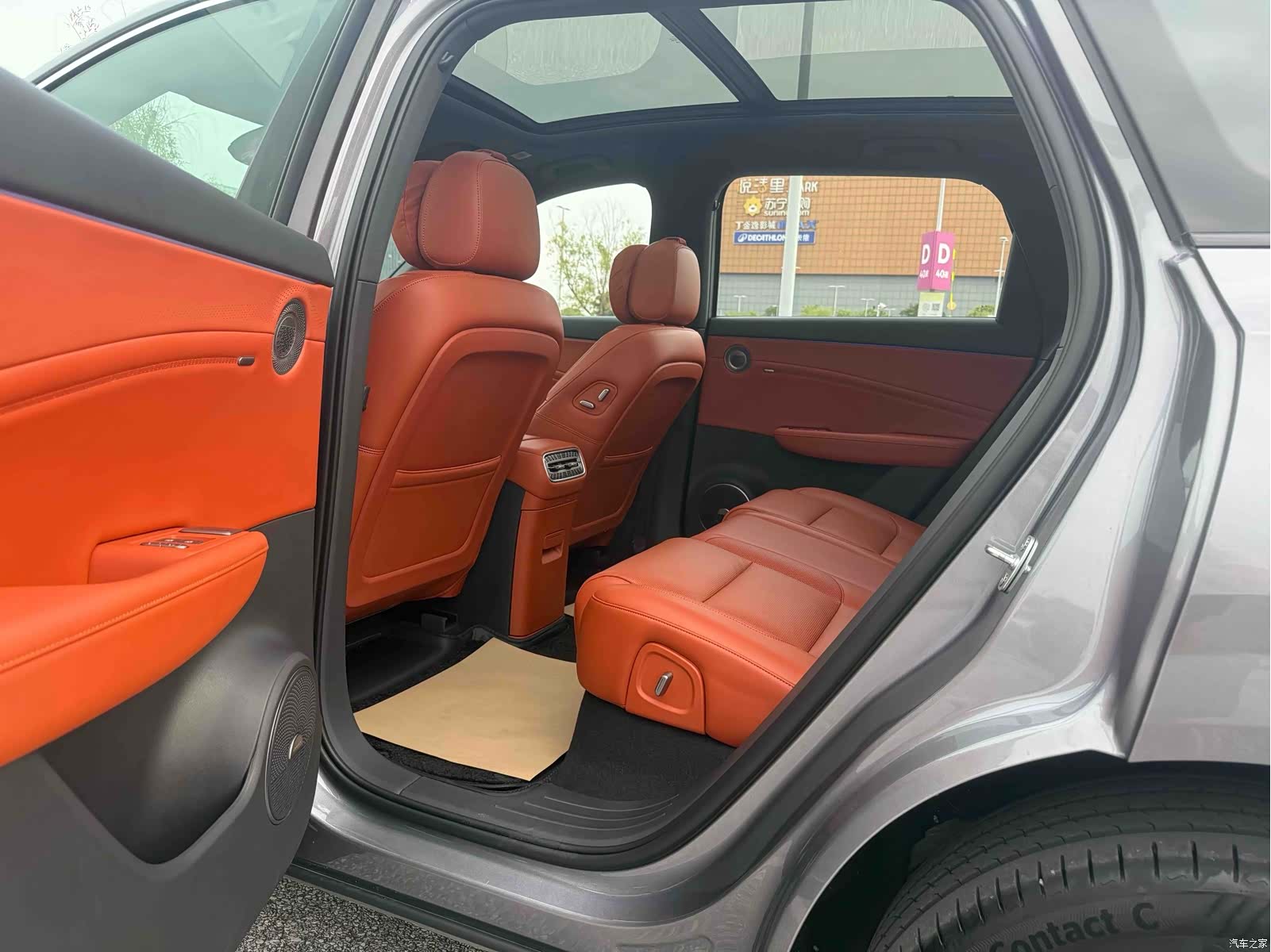 Hongqi HS6, 2025 9