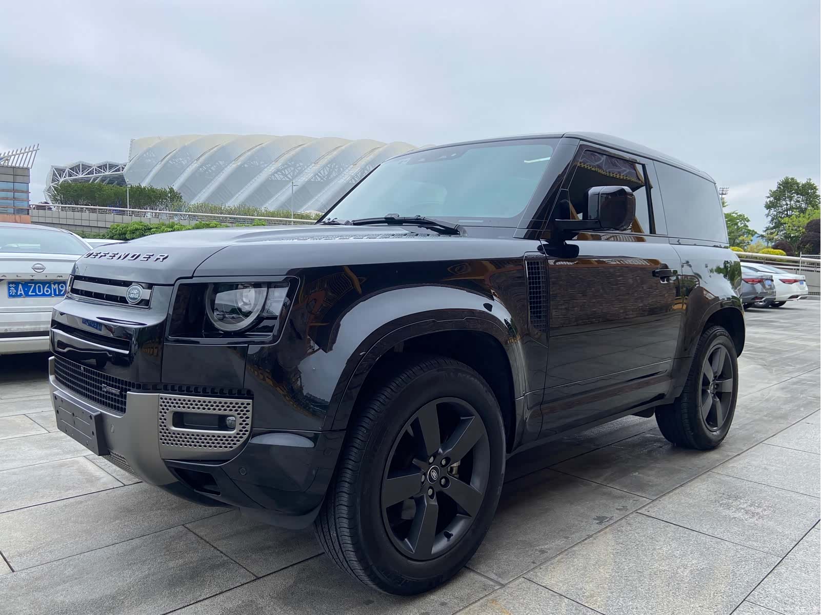 Land Rover Defender, 2023 1
