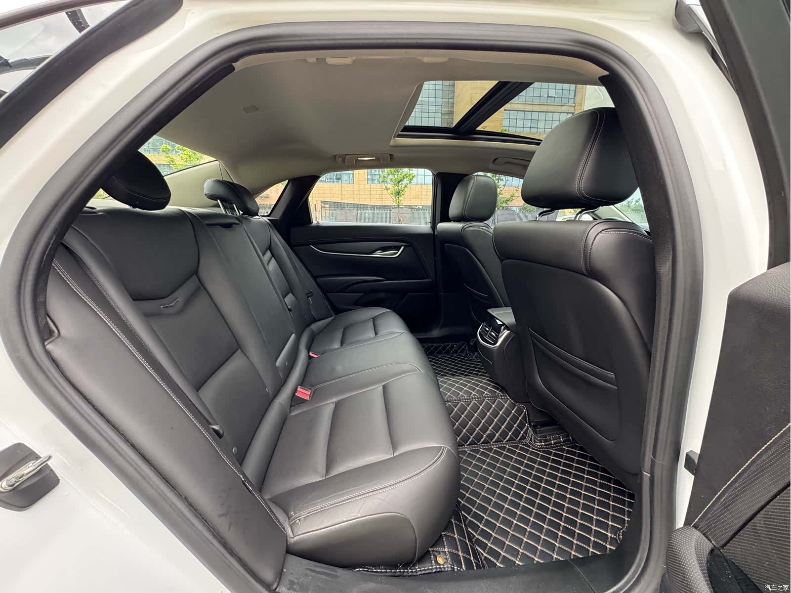 Cadillac XTS, 2018 11
