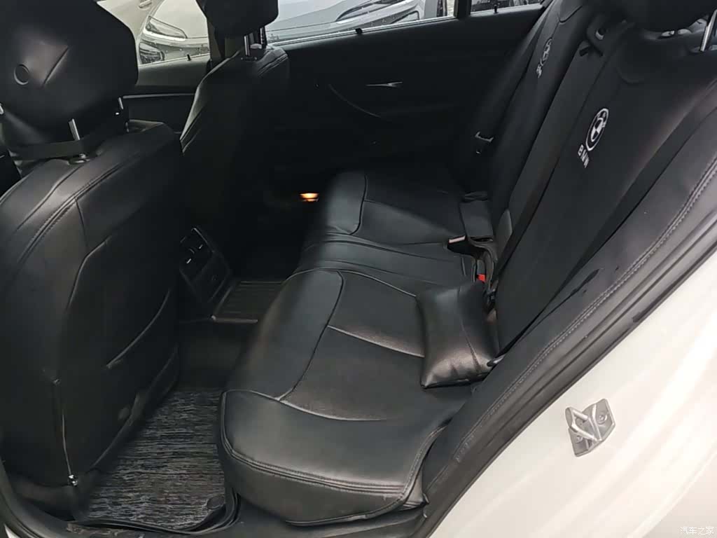 BMW 3 Series, 2018 17