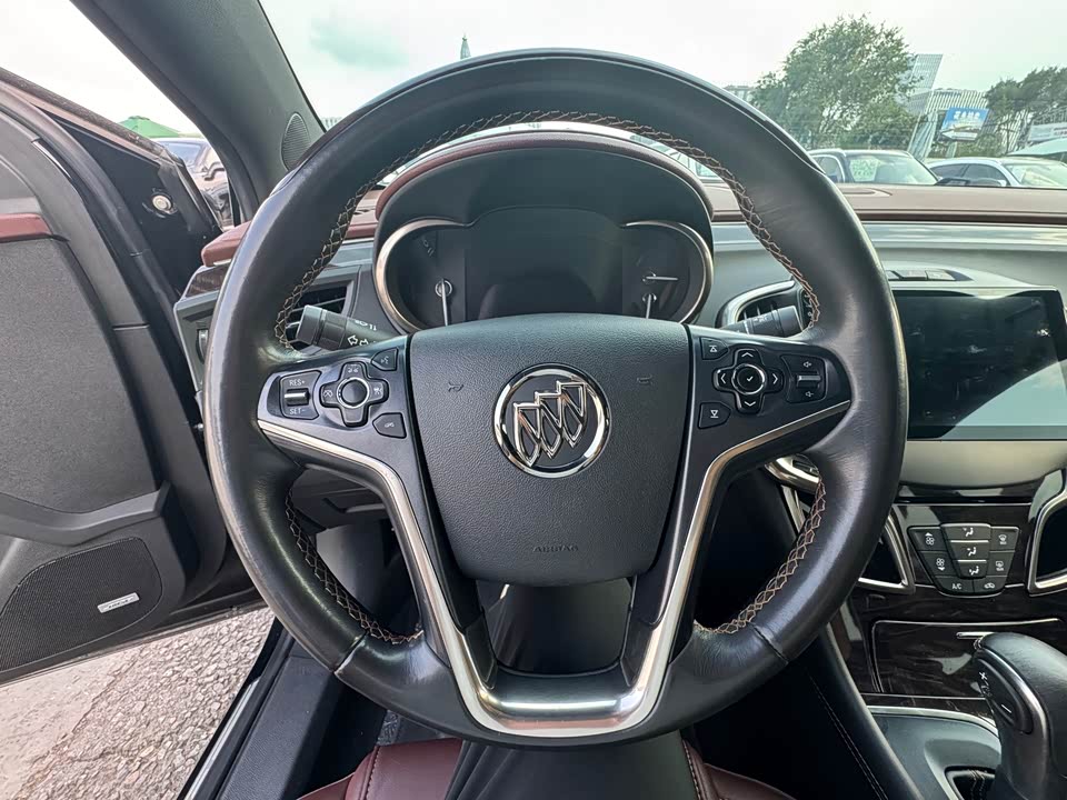 Buick Lacrosse