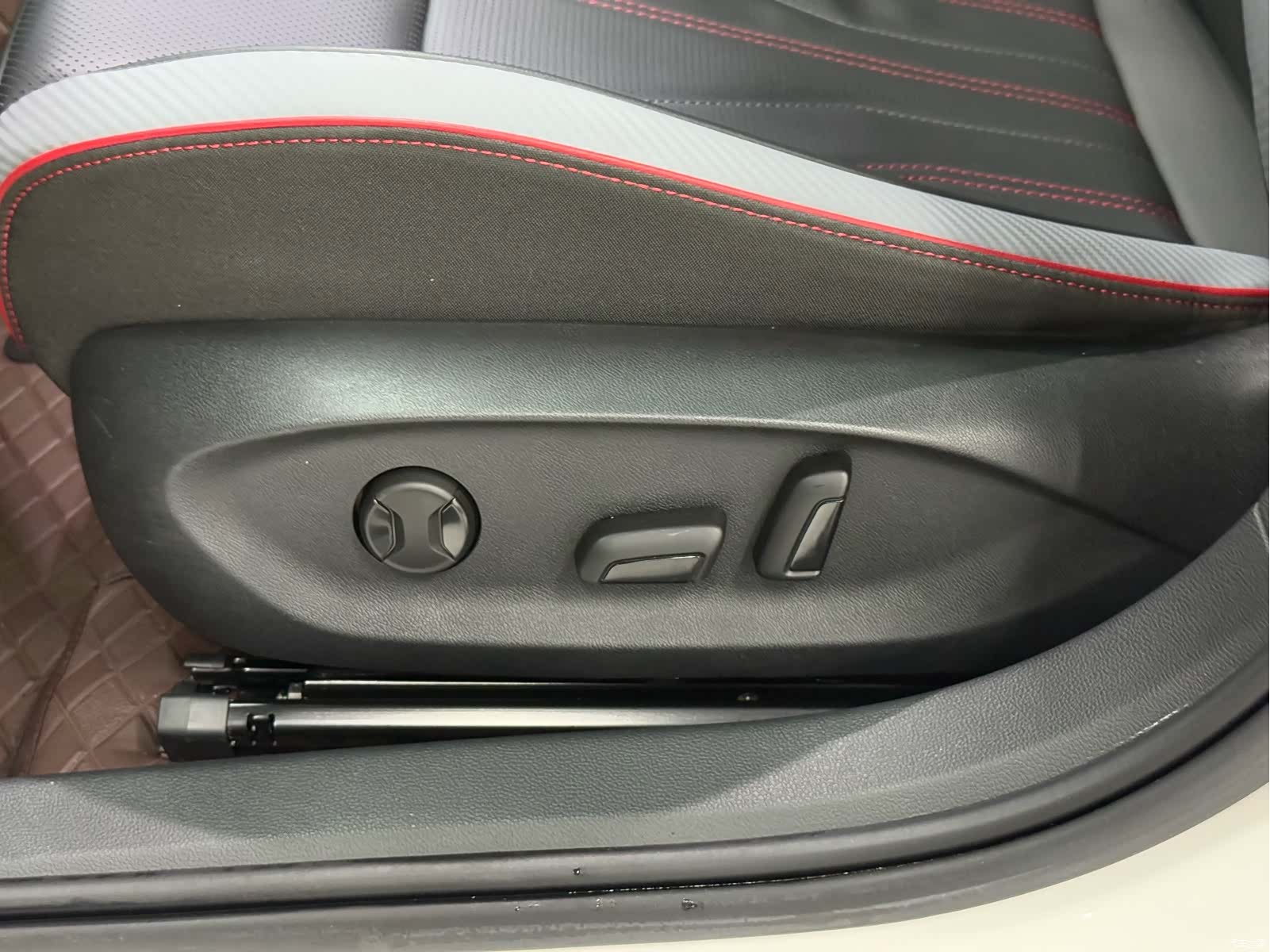 Volkswagen Lamando, 2022 16