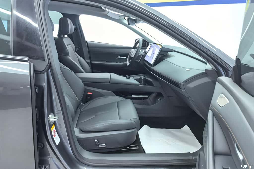 Deepal SL03, 2023 8