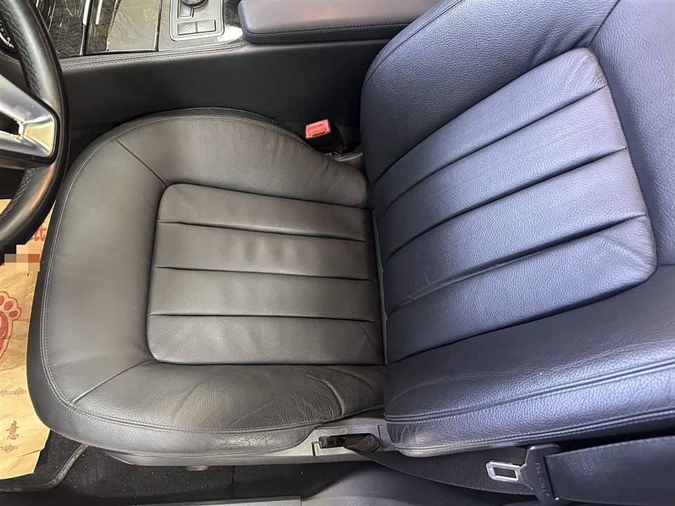 Mercedes-Benz CLS Mercedes-Benz CLS