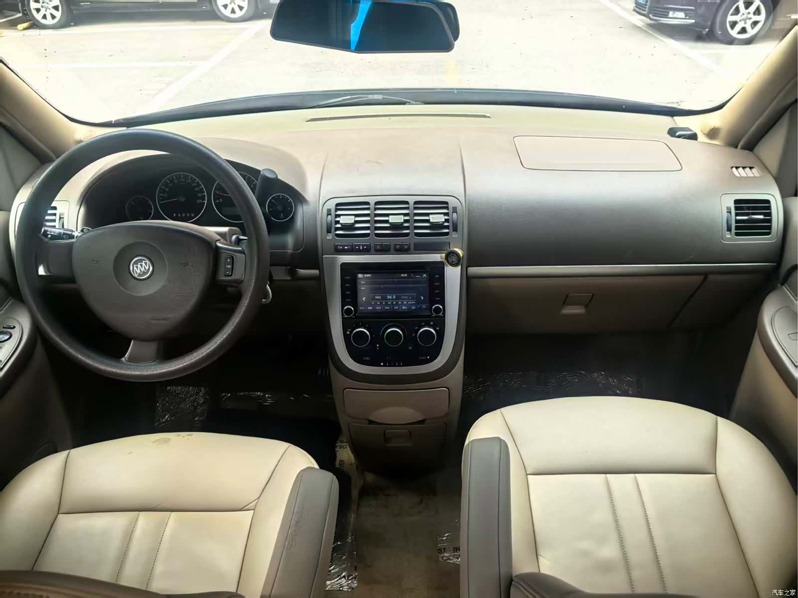 Buick GL8, 2013 17