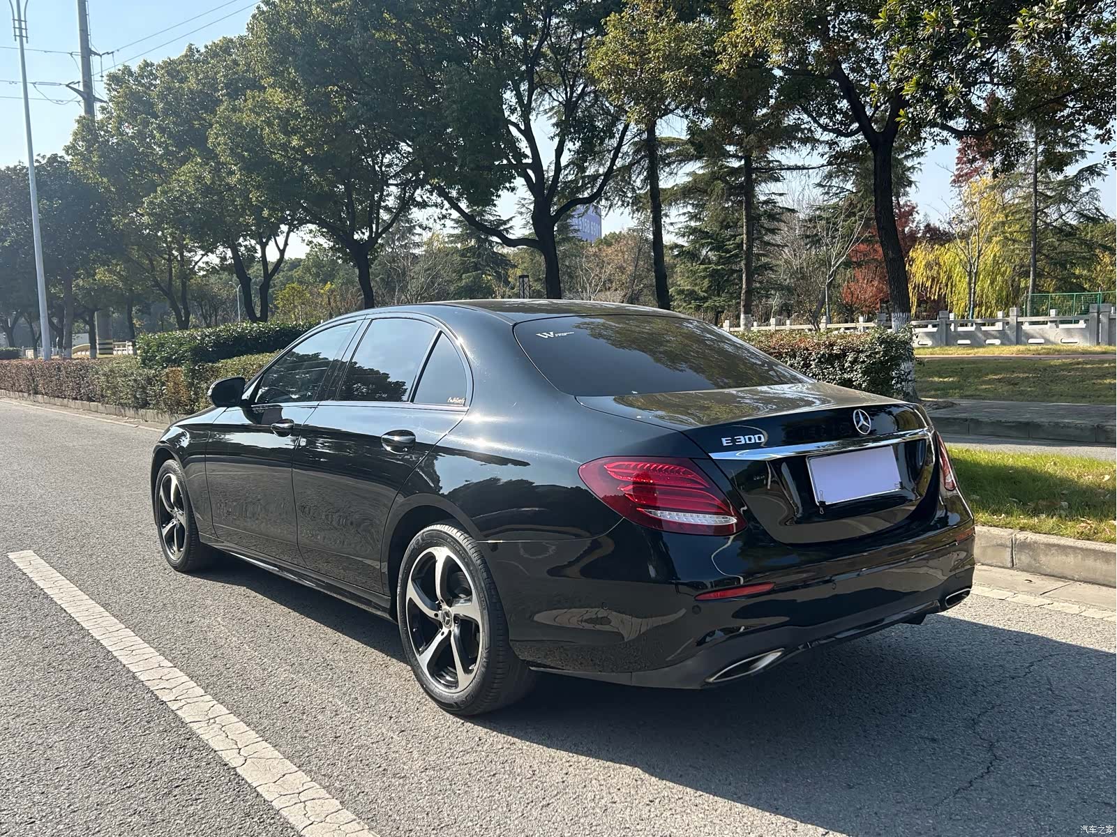 Mercedes-Benz E-Class, 2018 9