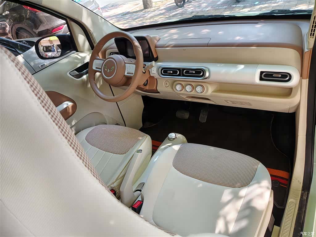 Wuling MINIEV, 2024 10