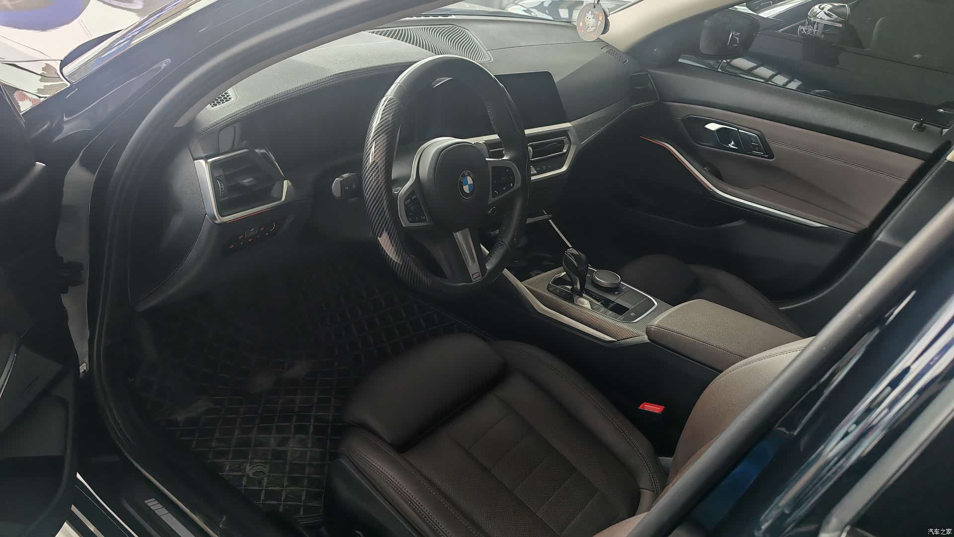 BMW 3 Series, 2020 все фото