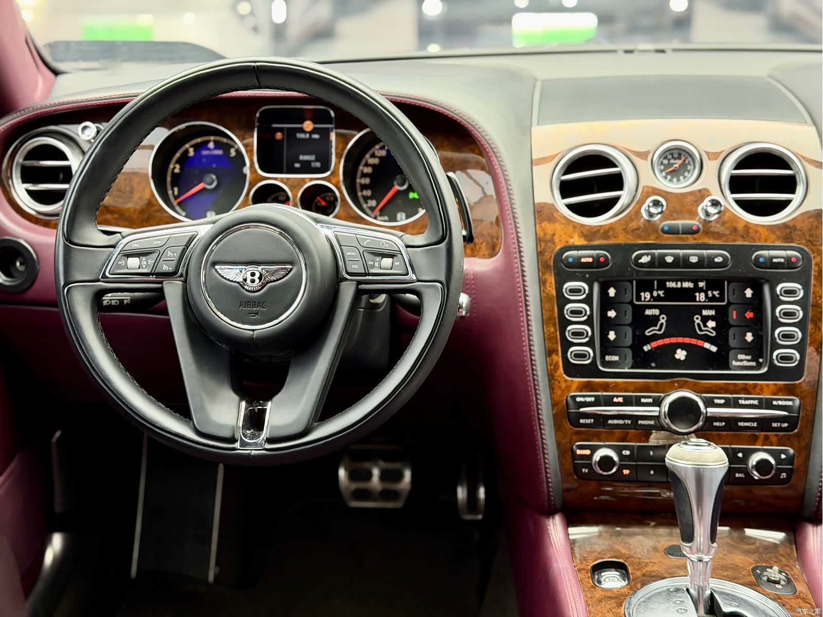 Bentley Flying Spur, 2008 13