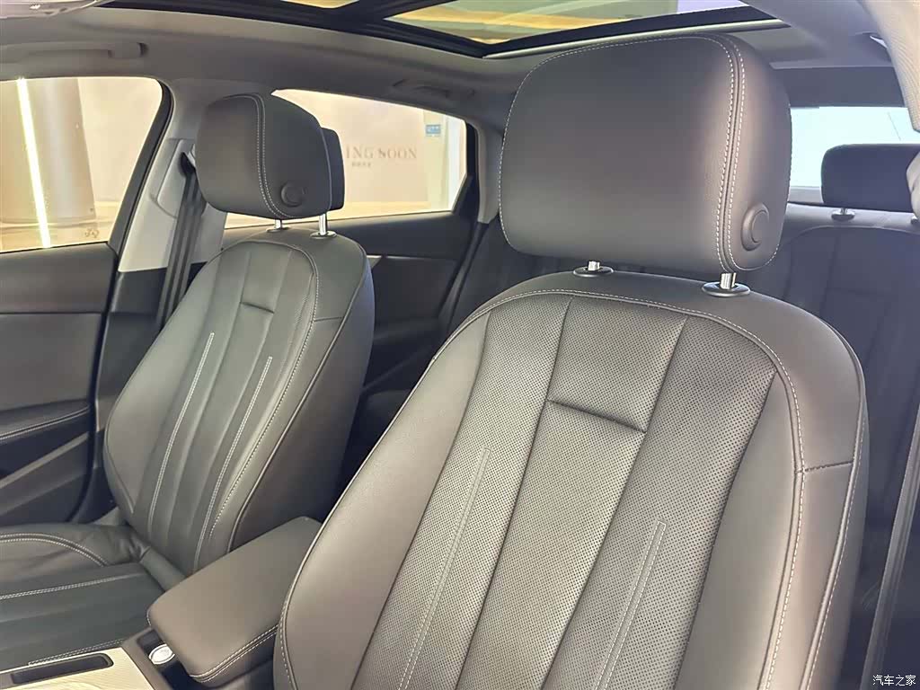 Audi A4L, 2021 28