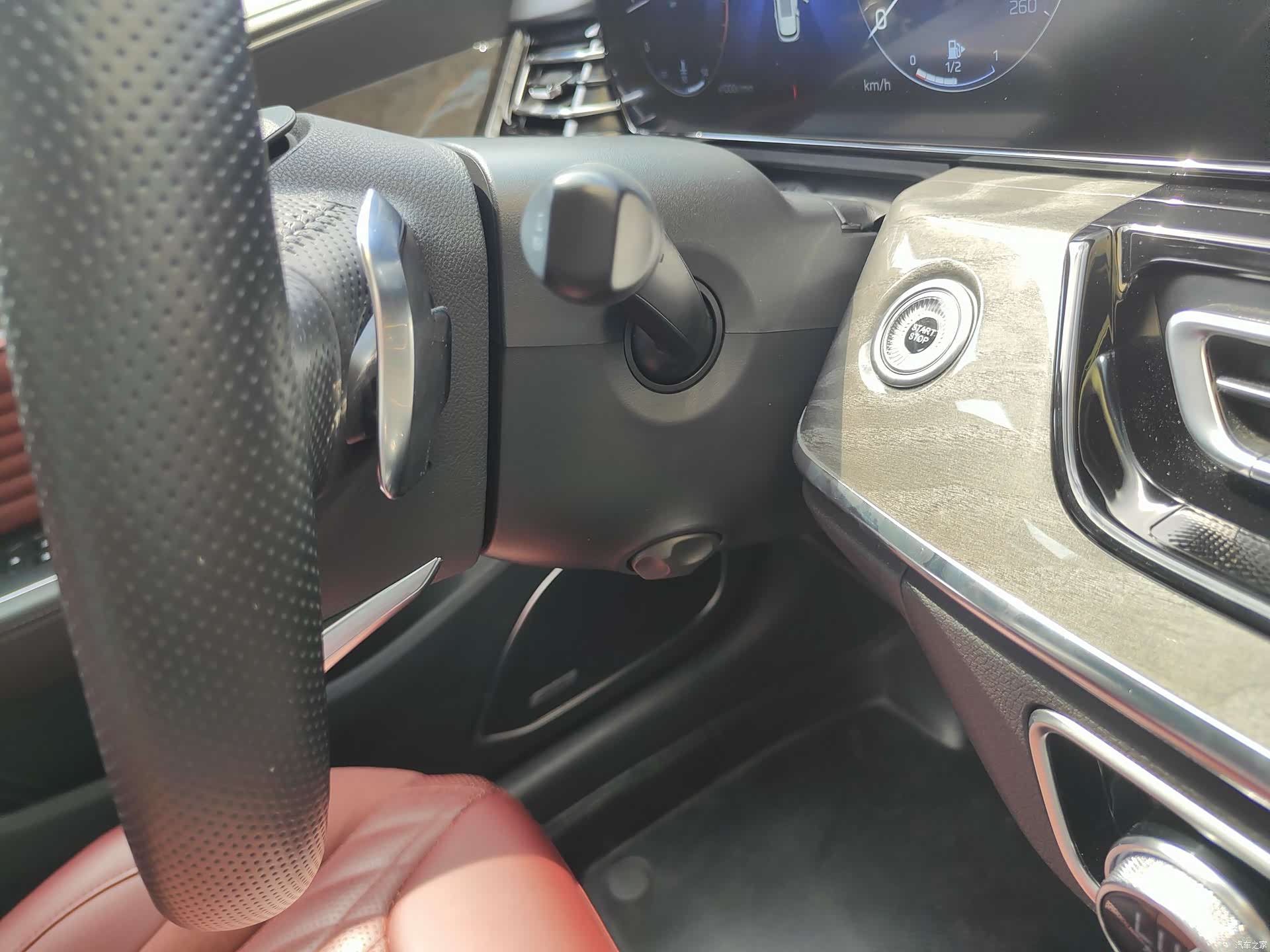 Hongqi HS5, 2023 25