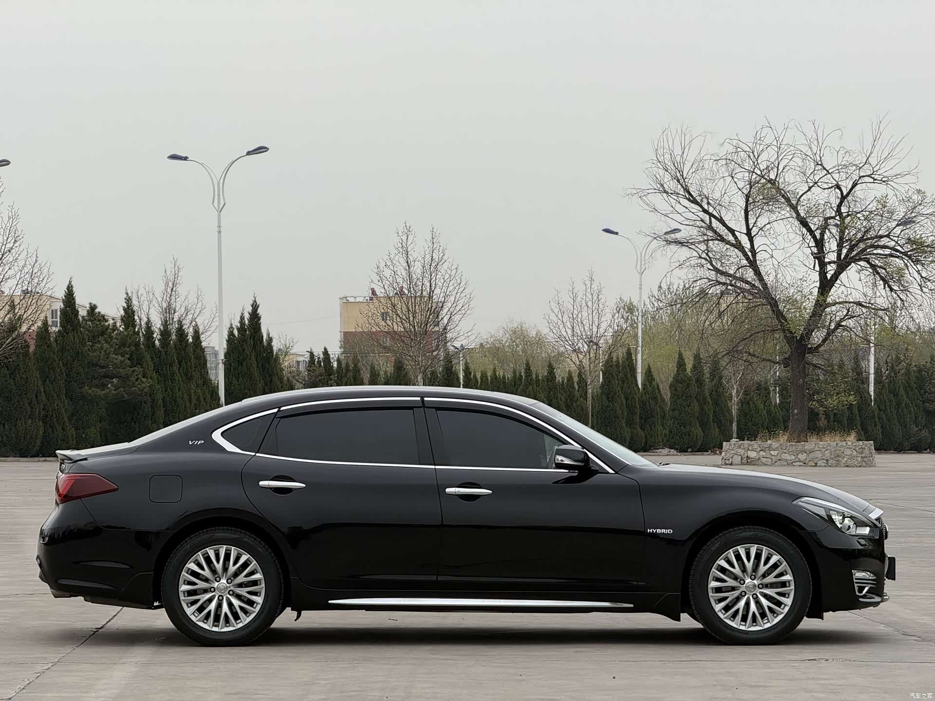 Infiniti Q70, 2016 8